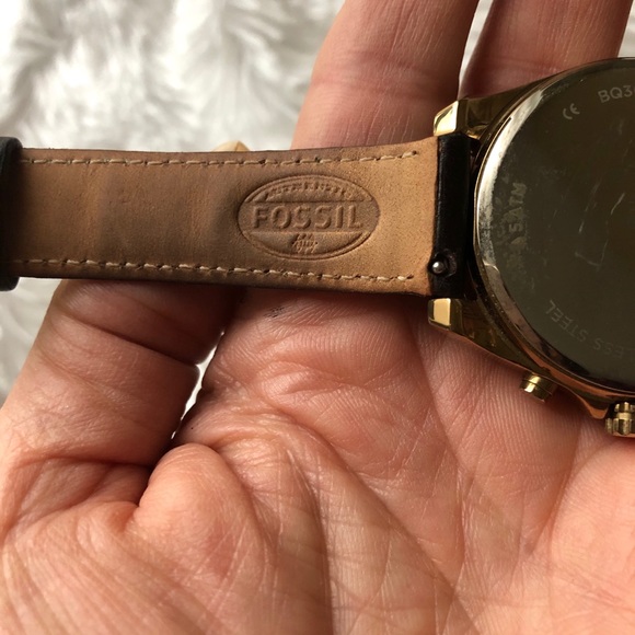 FOSSIL WATCH - Picture 5 of 6